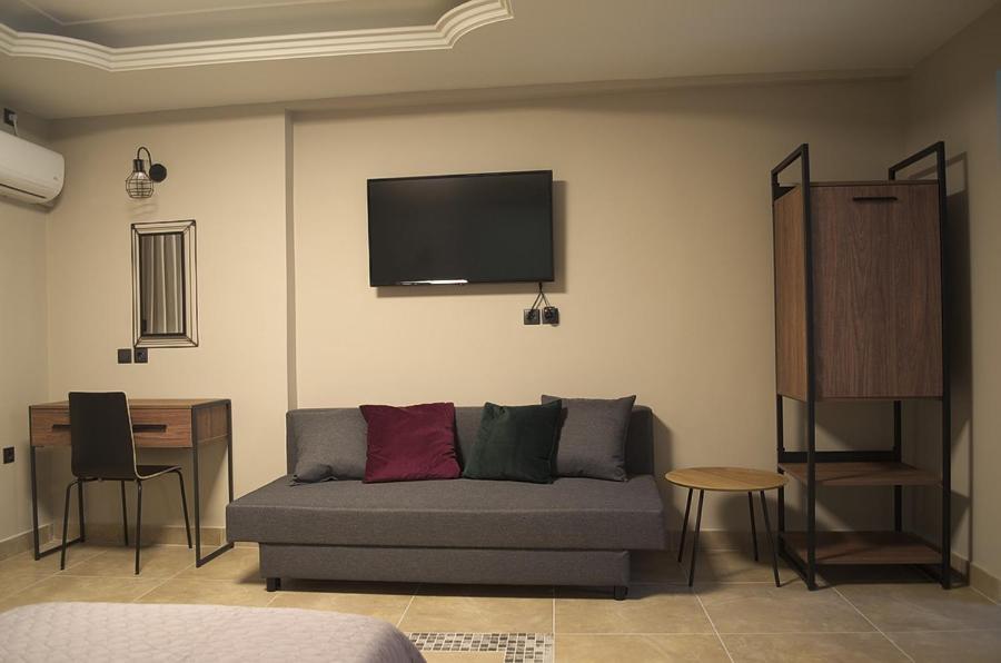 Elaea Boutique Apartments Pireus Exteriör bild